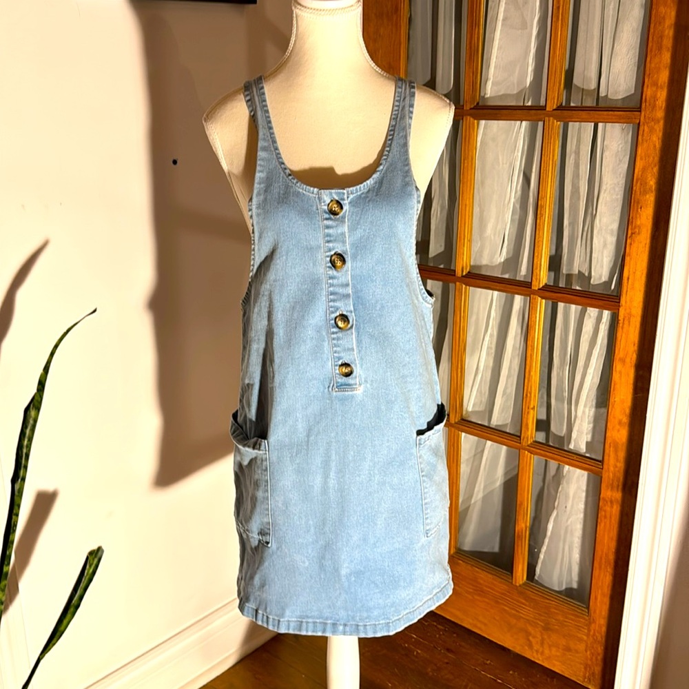 ☀️🌺 cute little denim dress size S 🌺☀️